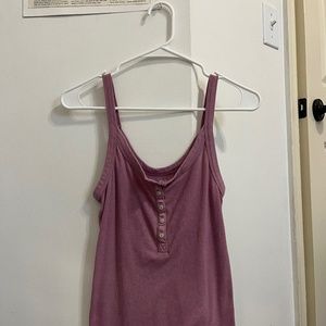 button rose pink top